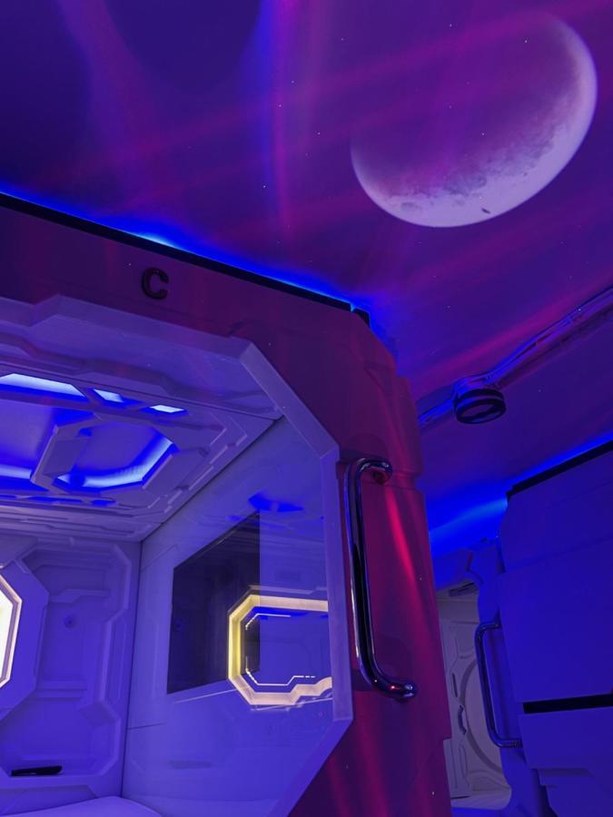 Capsule hotel Bmax Spacepods Sleep In Space - 4mins From Mactan Airport *